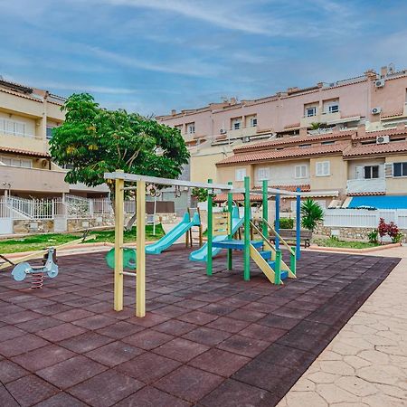 Yellow 3 Bedroom Large Apartment For 10 Guests Costa Adeje  Kültér fotó