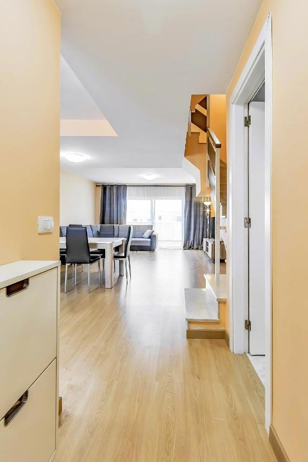 Yellow 3 Bedroom Large Apartment For 10 Guests Costa Adeje  Kültér fotó