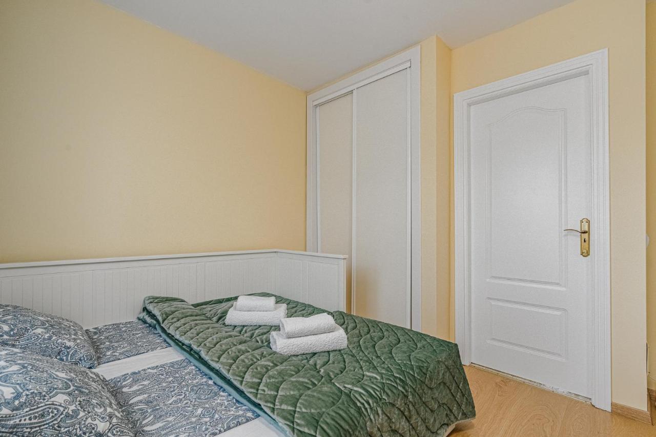 Yellow 3 Bedroom Large Apartment For 10 Guests Costa Adeje  Kültér fotó